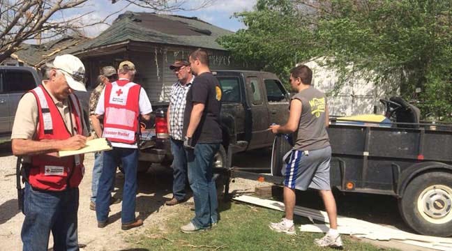 Neighbors Help Neighbors Dig Out From Quapaw Tornado