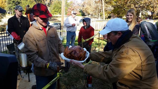 Thanksgiving day run tulsa Thanksgiving day run tulsa