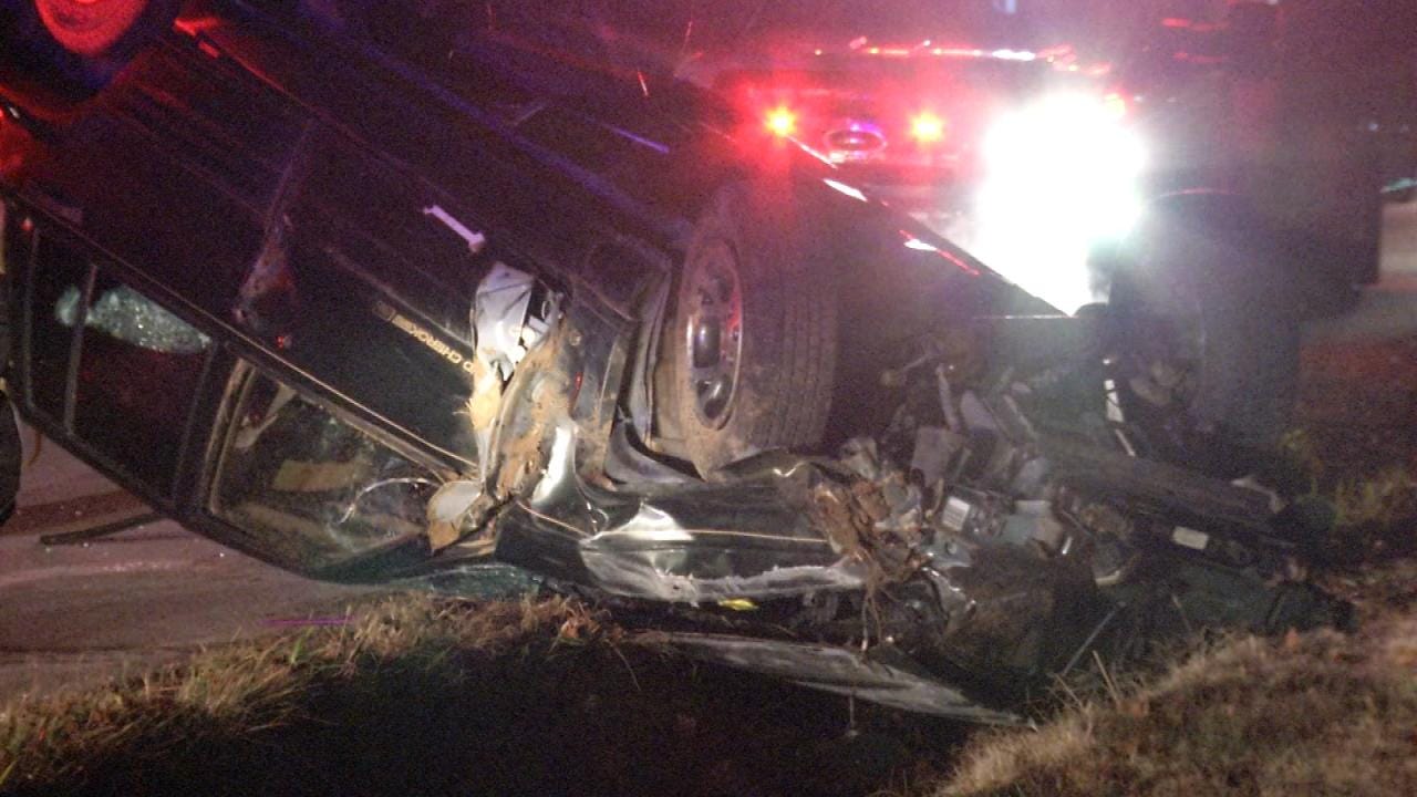 Two People Ejected In Rollover Crash In Wagoner County