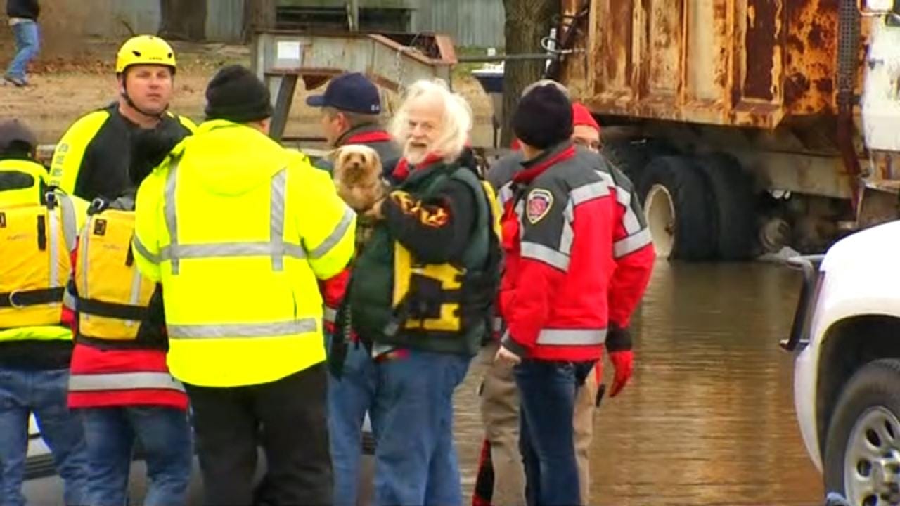 Rising Water Forces Residents Out Of Chouteau Bend RV Park