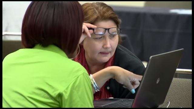 Oklahomans Search For Best Deal In Health Care Marketplace