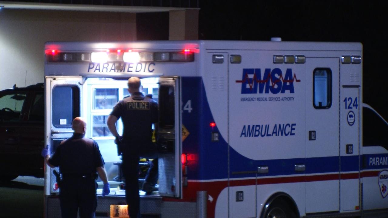 Robbers Attack Man With Baseball Bat Outside Tulsa Bar