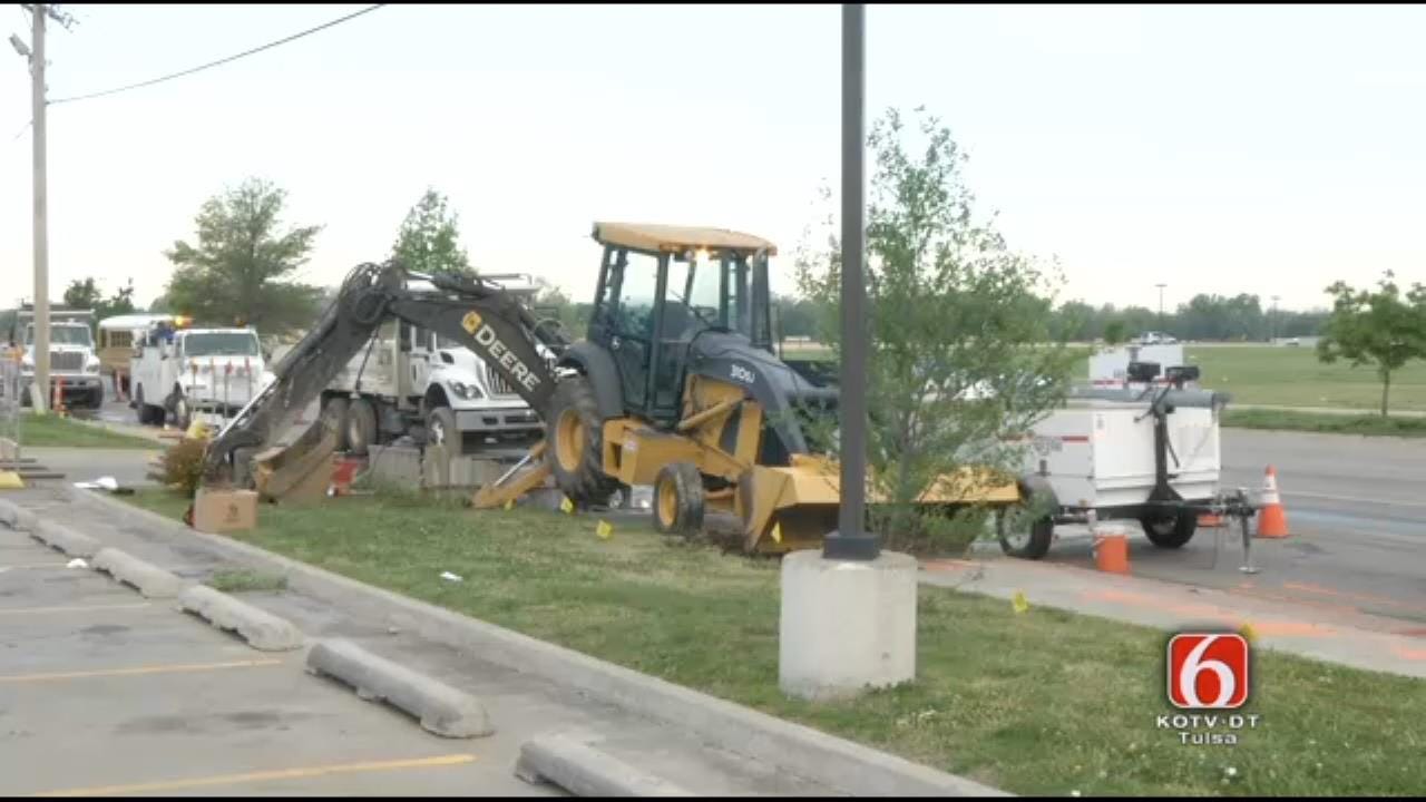 Crews Working To Fix Tulsa Water Line Breaks