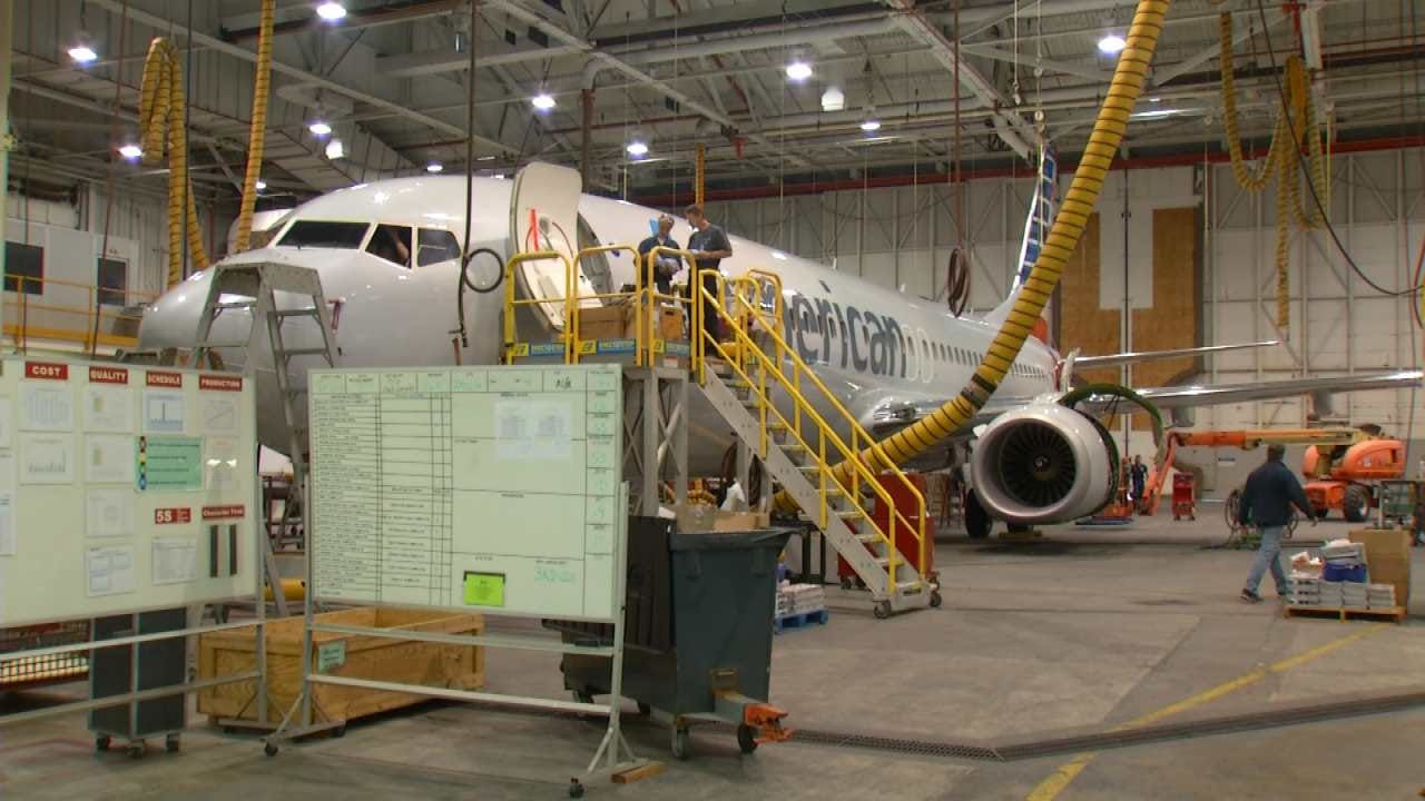 Under Interim Deal American Airlines Mechanics Will Receive Big Raises In November