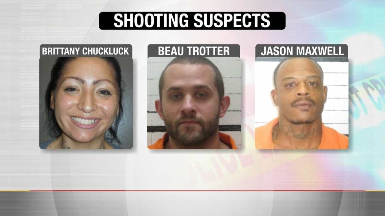 Police: Muskogee Fugitives Hold Man Hostage In His Home