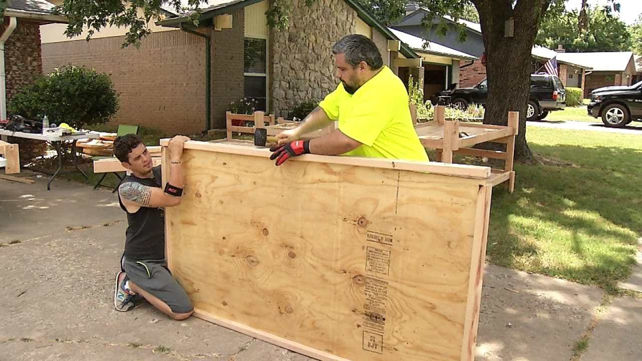 Tulsa Volunteers Build Beds To Donate To James Mission, Foster Kids