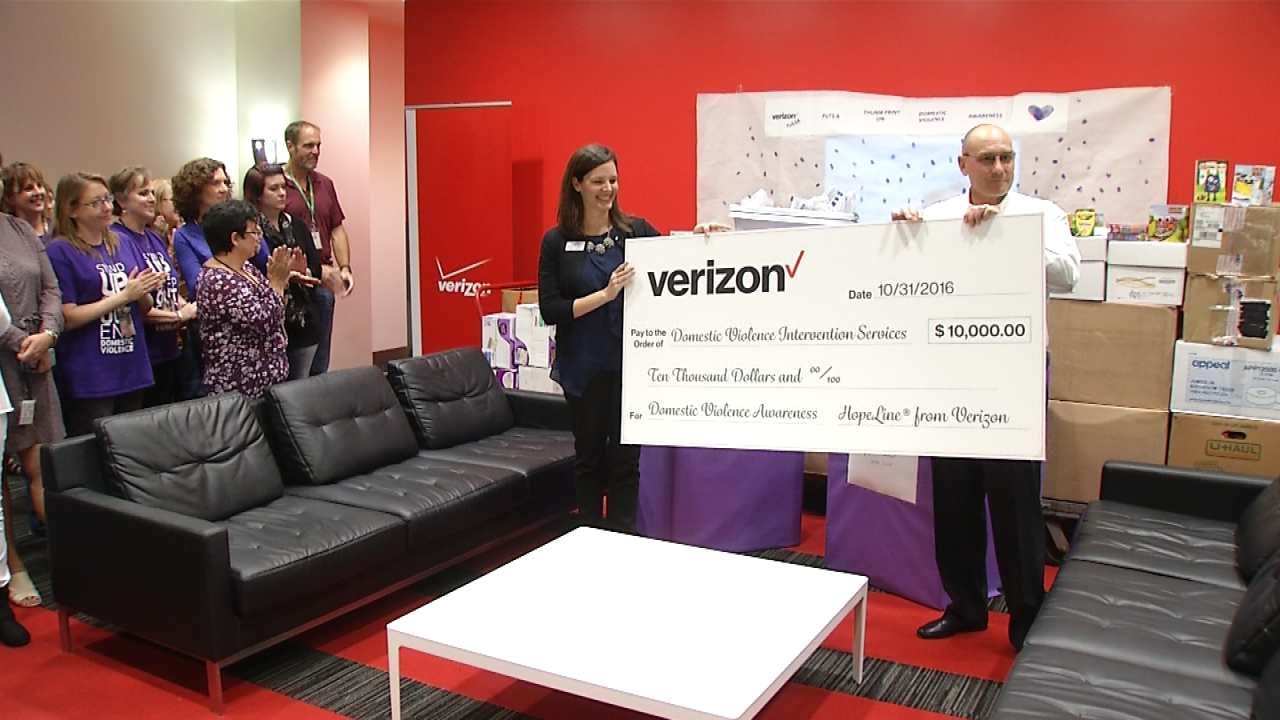 Tulsa's DVIS Gets 10,000 From Verizon Wireless
