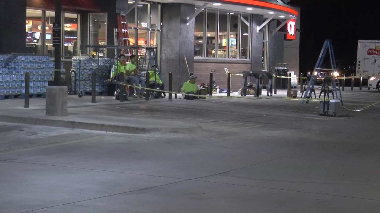 Tulsa QuikTrip Store Installing Fortified Glass