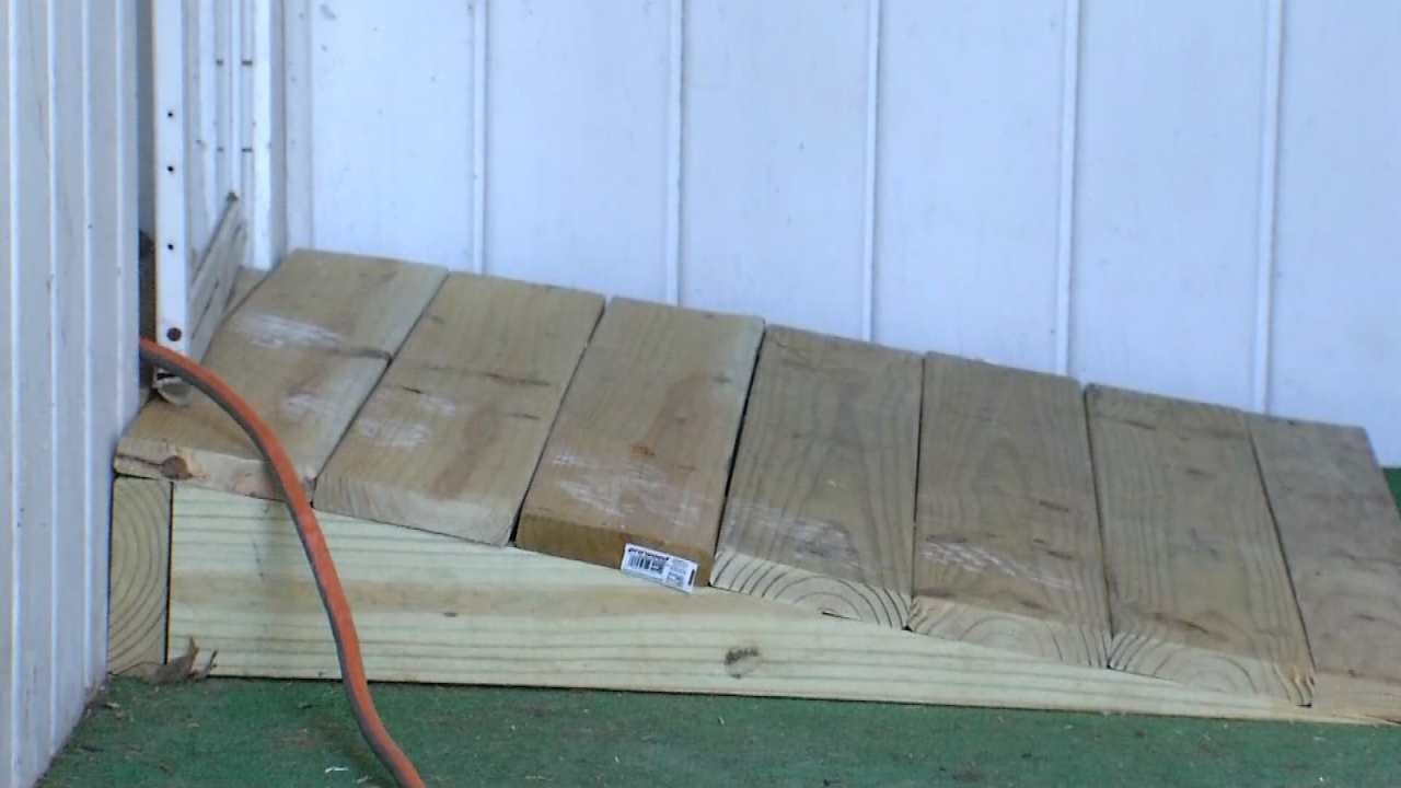 Volunteers Building Wheelchair Ramp For Tulsa Shooting Victim