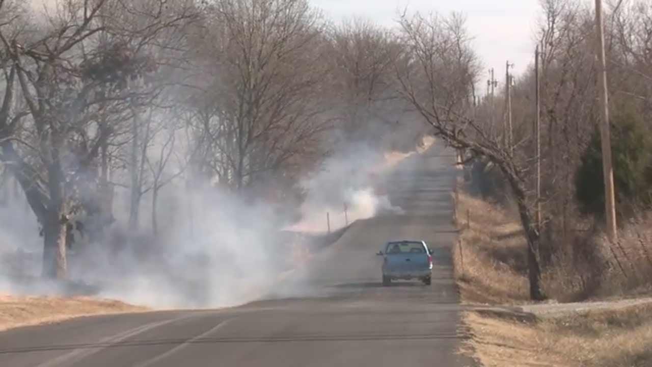 Glenpool, Bixby Firefighters Battle Grass Fire