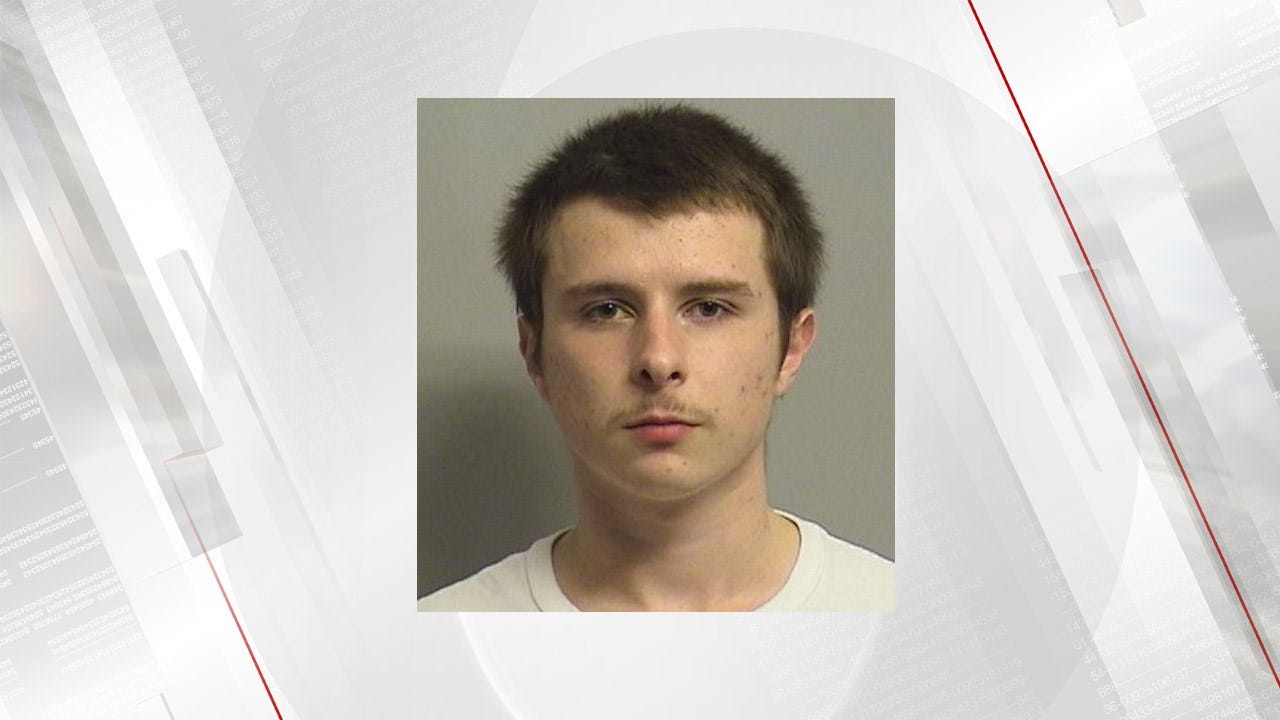 Tulsa County Jail Detention Officer Arrested For Providing Contraband