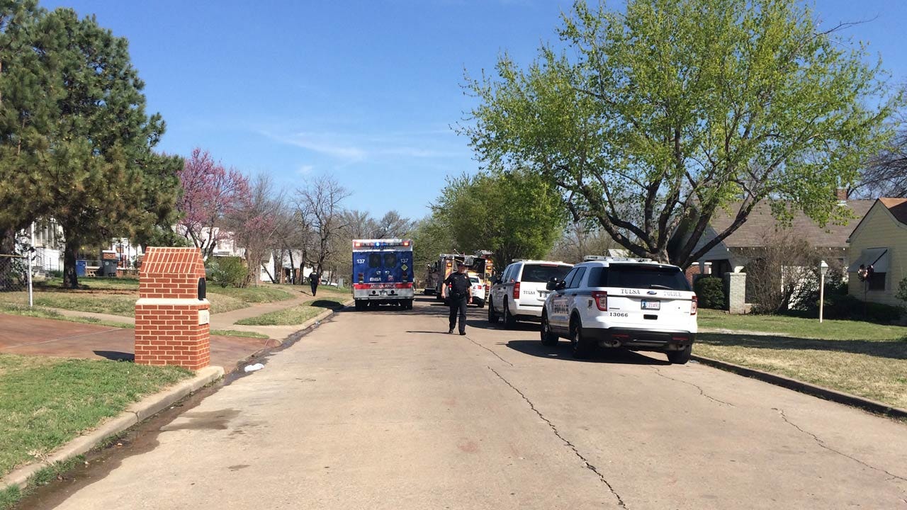 Neighbors Call Police After Man Is Shot In Tulsa Driveway