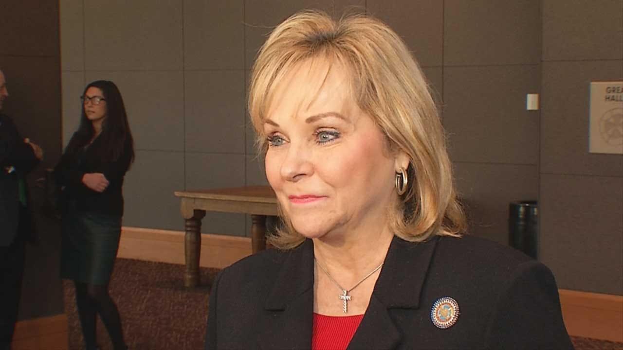 Fallin Signs 'Blue Lives Matter' Bill Into Law