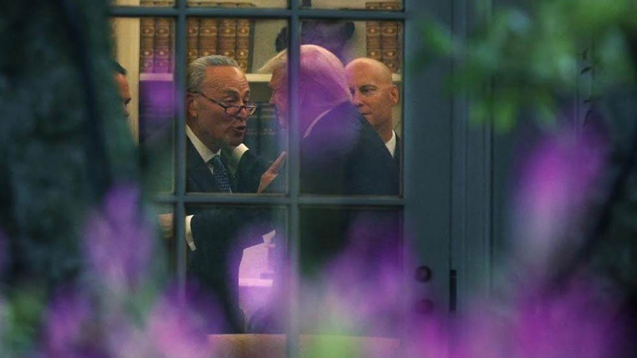 Trump, Not Ready To Give Up On Obamacare Repeal, Calls Chuck Schumer
