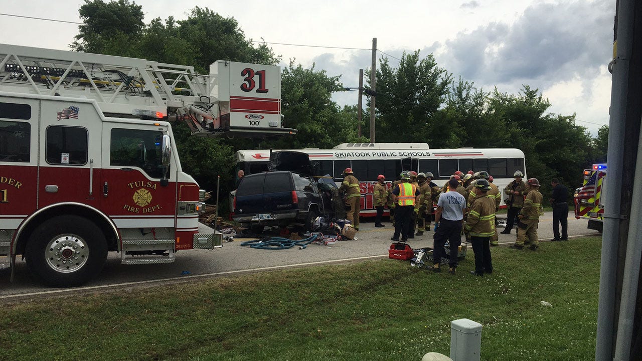 One Killed In Crash Involving Skiatook School Bus
