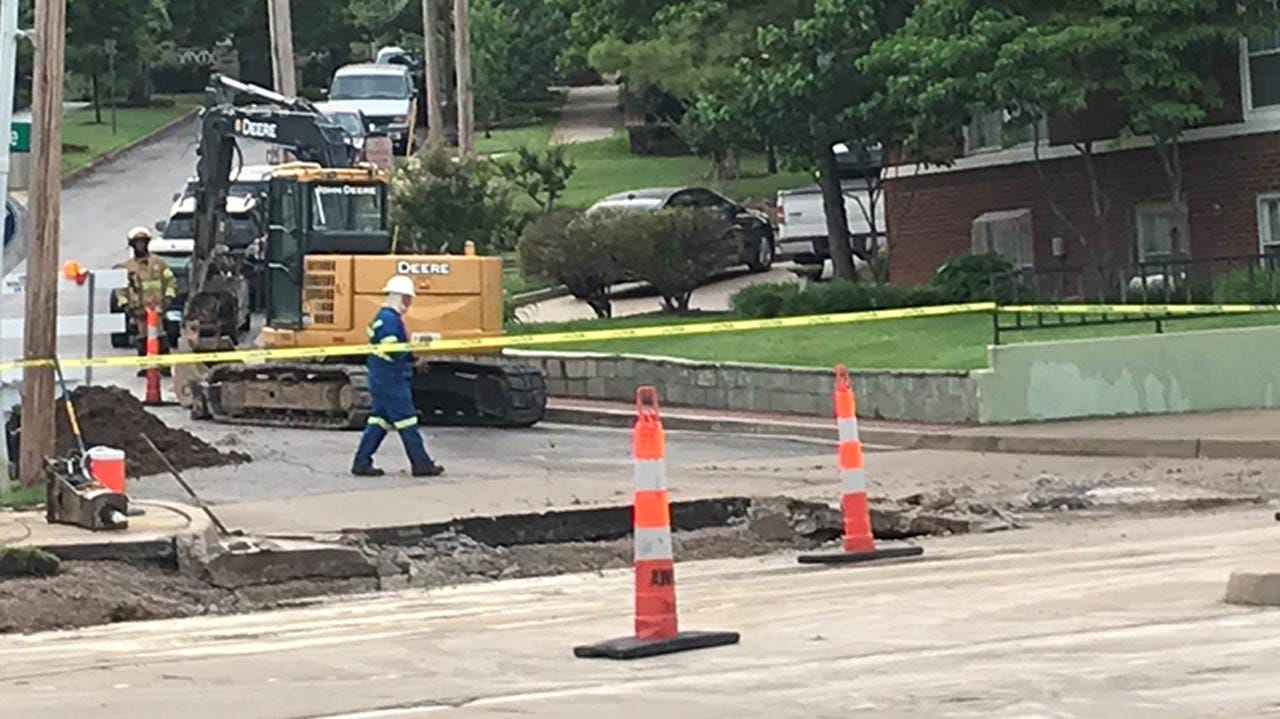 Natural Gas Line Cut During Tulsa Water Main Repair