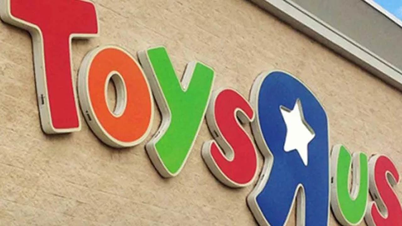 Toys R Us Launches New site, Teams With Target