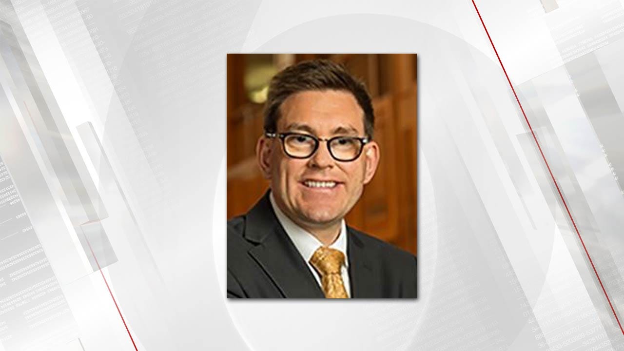 OU College of Law Associate Dean Resigns Position