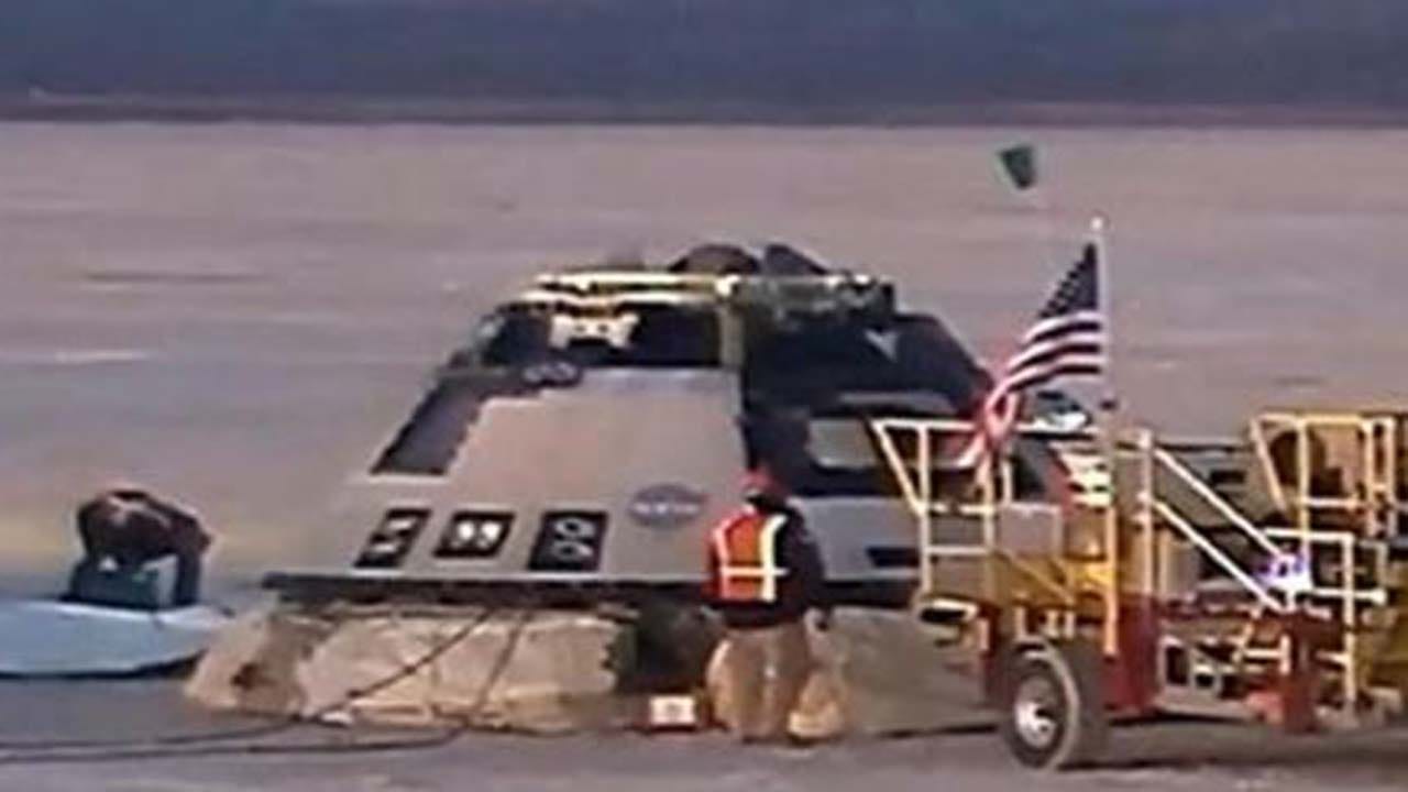 Boeing Starliner Descends To Picture-Perfect New Mexico Landing