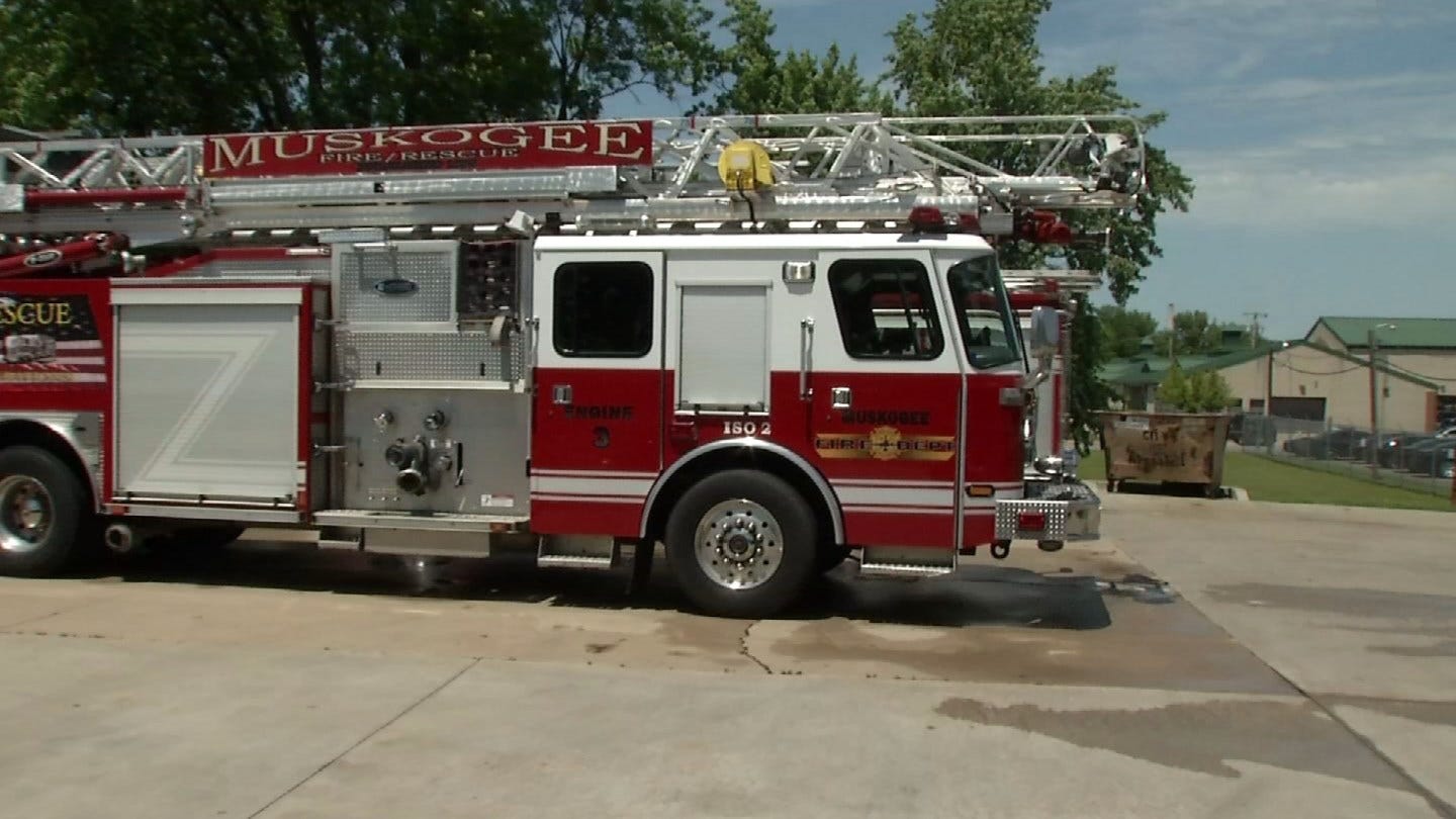 Community Steps Up To Thank Muskogee Firefighters