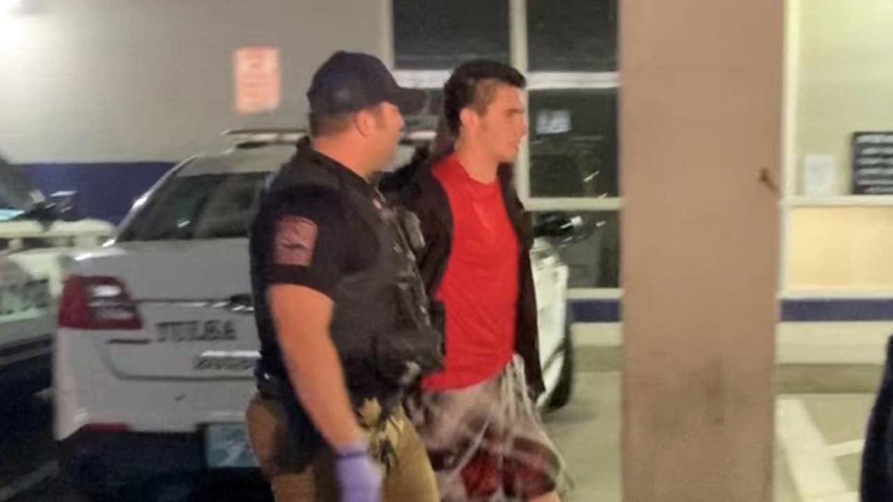 Tulsa Police Arrest Suspect In Stabbing Death At Taco Bell