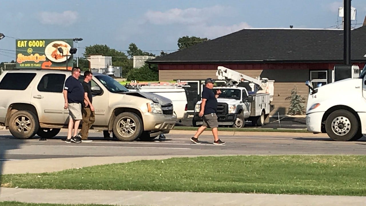 OHP Investigating After Woman Hit By Car In Wagoner County