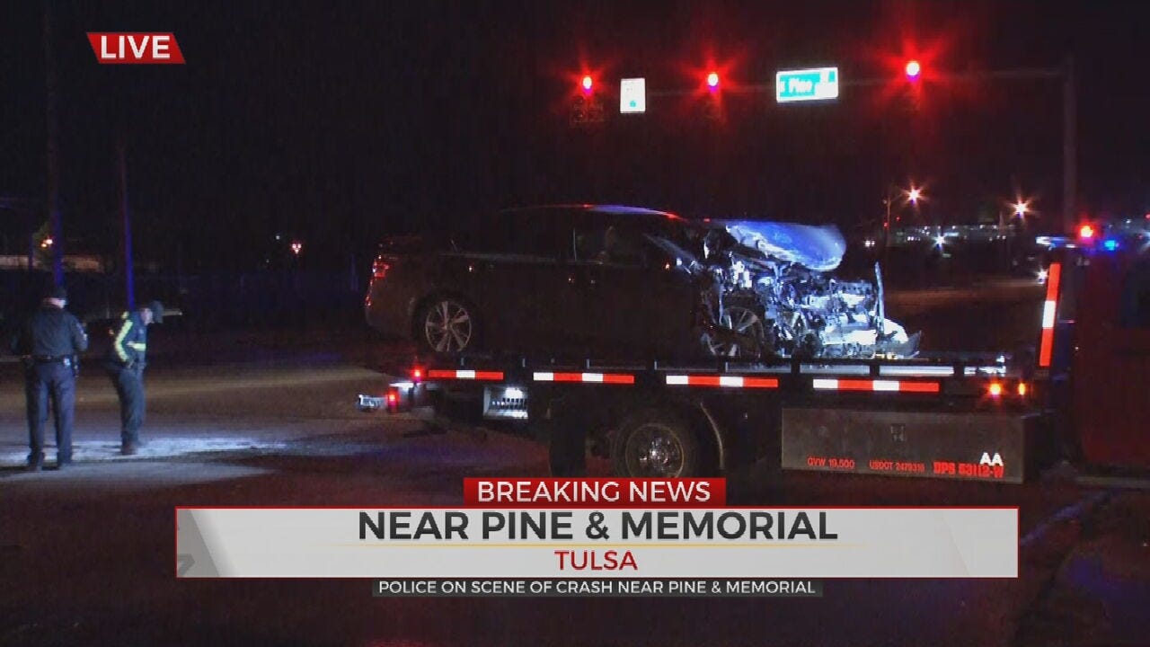 2 Vehicle Crash Closed Pine At Memorial, Tulsa Police Say