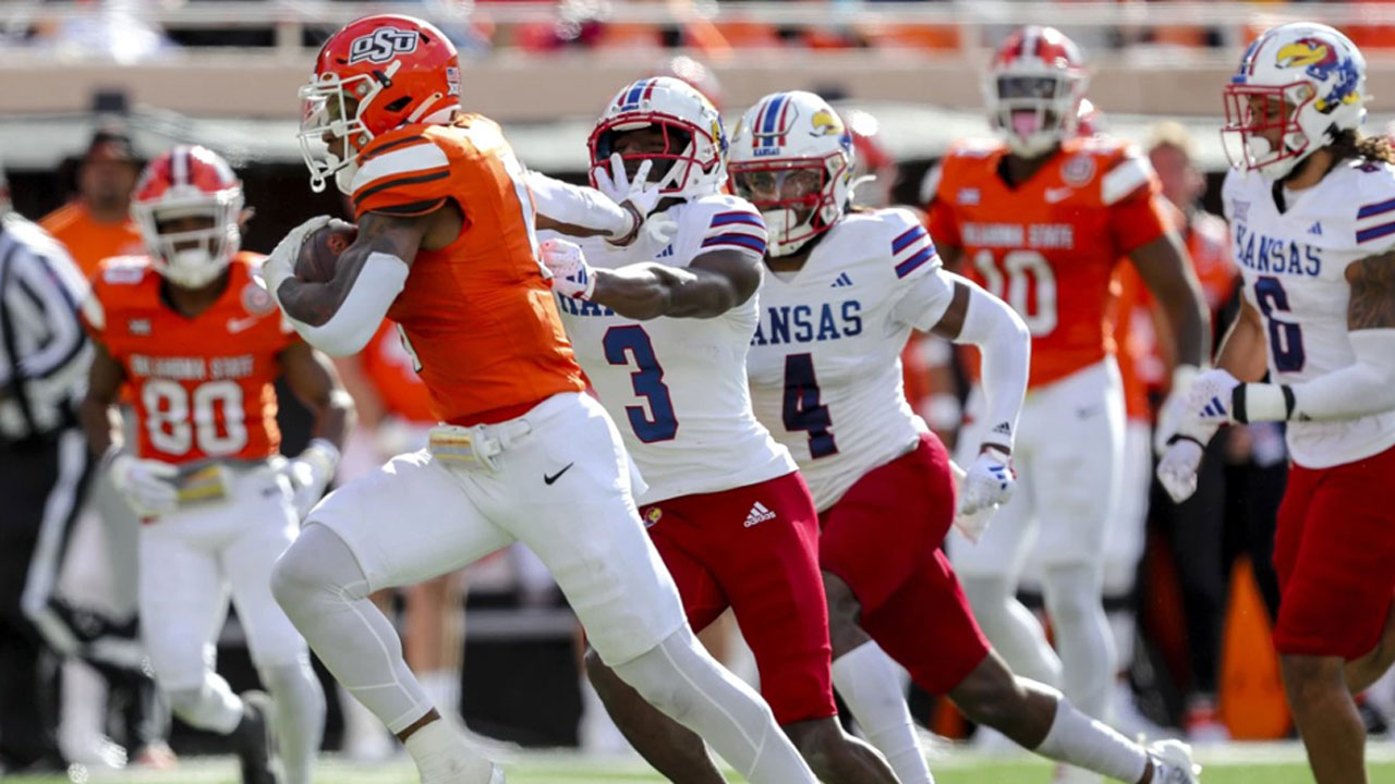 Gordon Gains More Than 100 Yards Rushing, Receiving; Oklahoma State