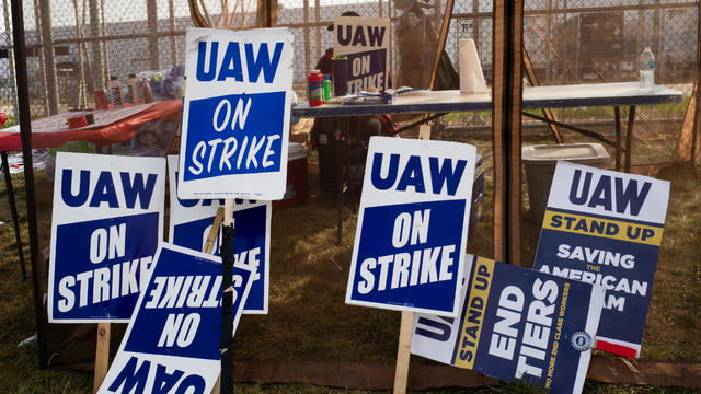 UAW Expands Strike To General Motors' Largest Factory