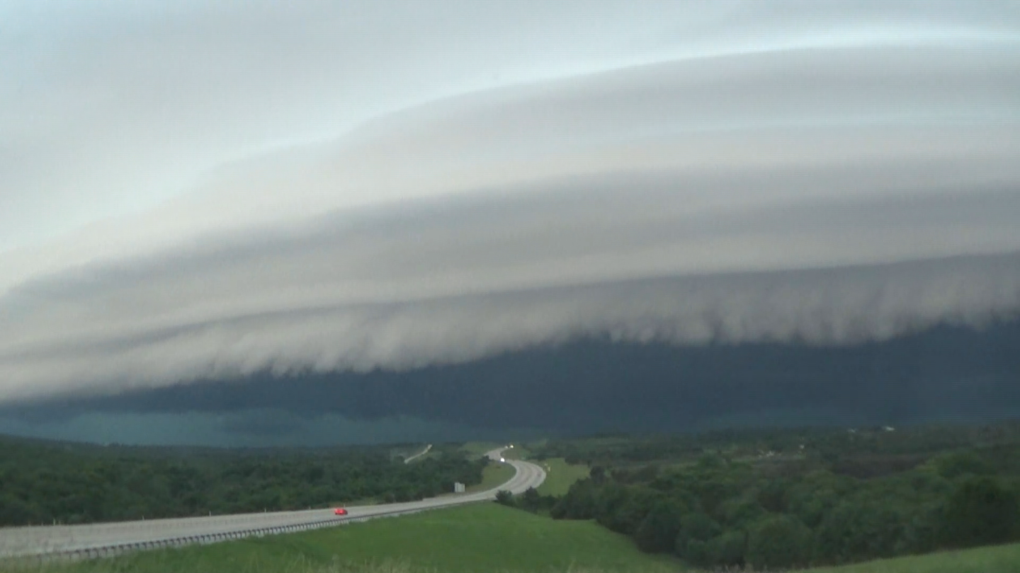 Shelf CLoud - near Lake Keystone 
