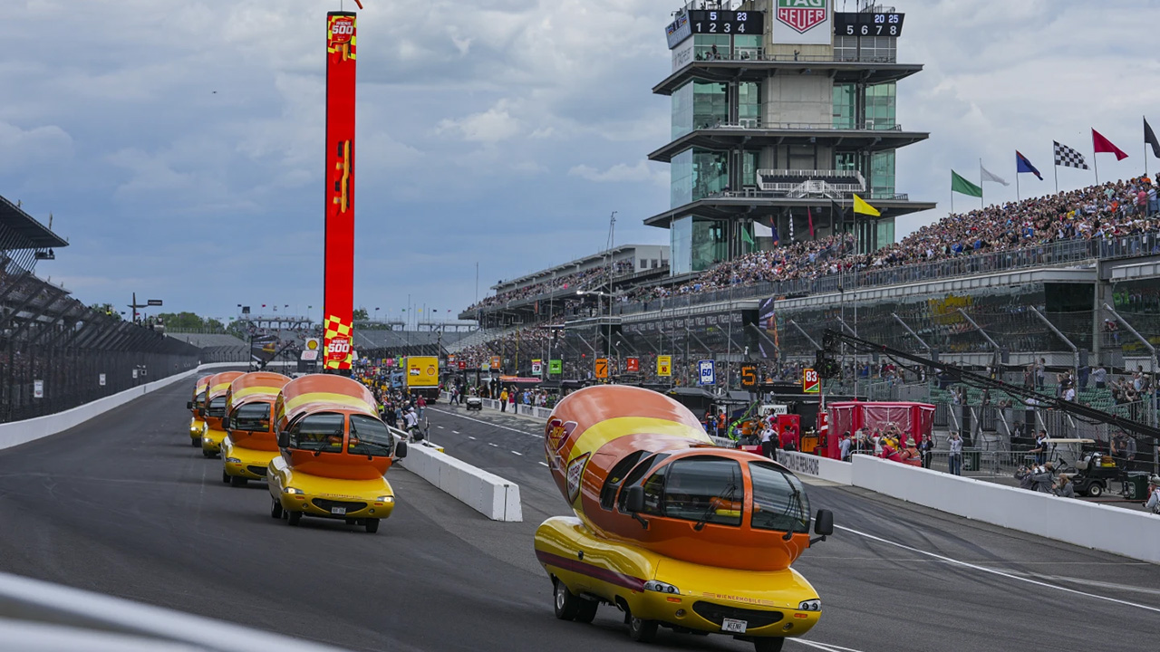 Wienermobiles put on riveting race in Wienie 500 at Indianapolis Motor Speedway