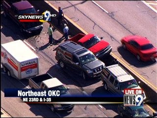 Multiple car pileup blocks part of Interstate 35