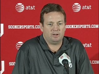 Stoops: Bradford gives Oklahoma stability at quarterback