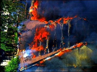 Fire consumes Canadian County home