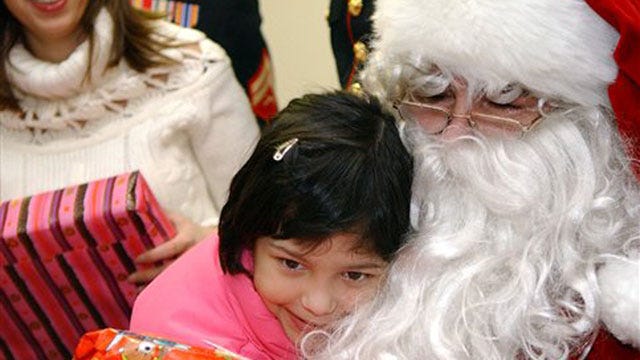 Edmond Police Offer Free Photo With Santa To Metro Kids