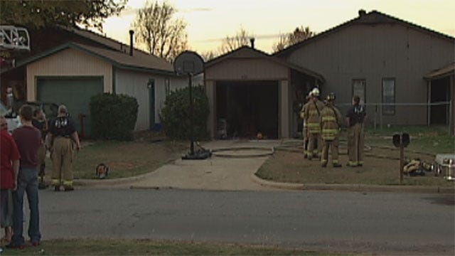 Passerby Alerts Residents In Oklahoma City House Fire