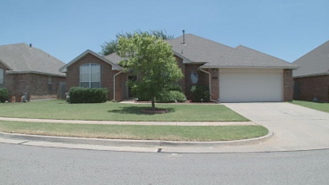 Soldier's Stuff Stolen From Norman Home