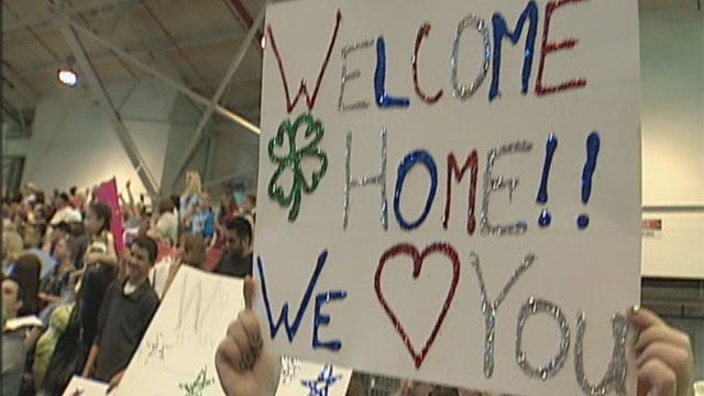 Families, Friends Welcome Oklahoma 45th Infantry Soldiers Back Home