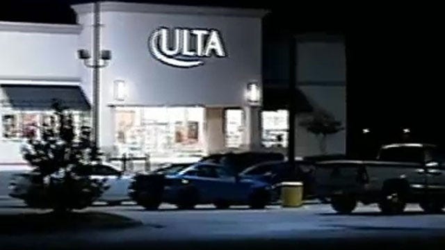 Police Search For Two Women Who Robbed OKC Beauty Store