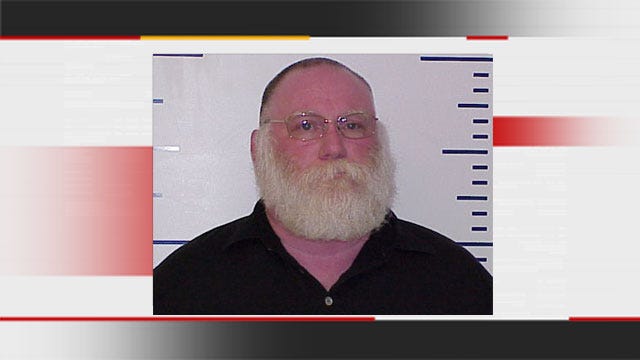 Warr Acres Man Who Plays Santa Arrested For Lewd Proposal