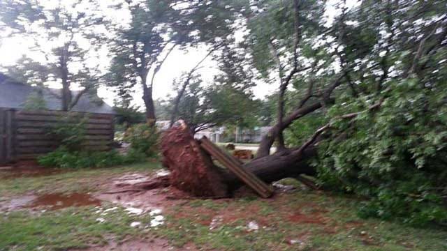 Tuesday Night Storms Cause Power Outages, Damage In OK