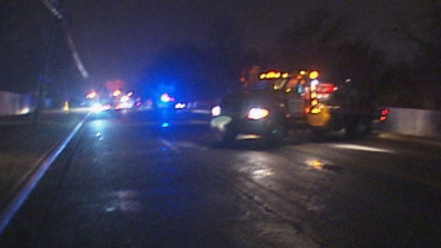 Three-Vehicle Crash Knocks Out Power To NW OKC Neighborhood