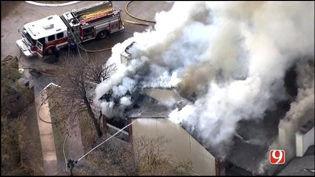 Crews Contain Fire At NW OKC Apartment Complex