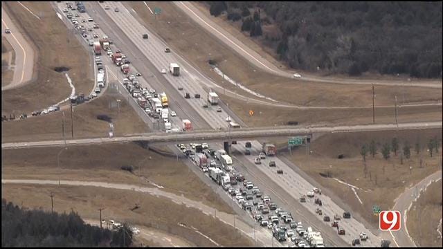 Multiple Accidents Snarl Traffic On I-35 In Edmond