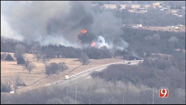 Crews Battle Grass Fires In Central - Crews Battle Grass Fires In Central Oklahoma.1422476878000 