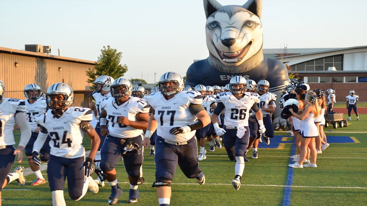 Edmond North Has The Task Of Slowing Down Mustang's Garrett