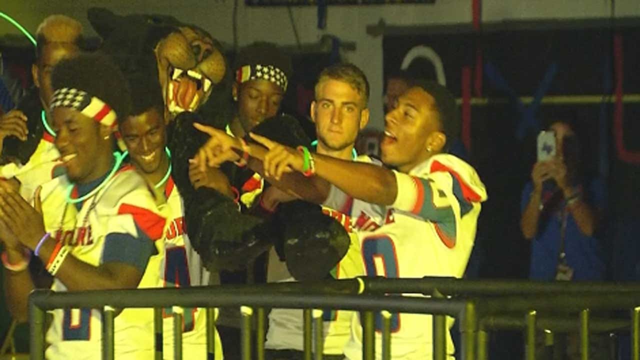 Students Fired Up For 'Moore War'