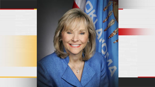 Fallin Softens Stance On Teacher Raise Money