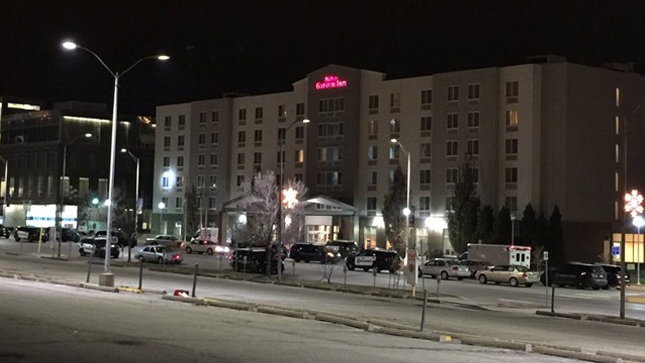 Kansas City, Kan. Police In Hotel Standoff After Man Shoots At Them