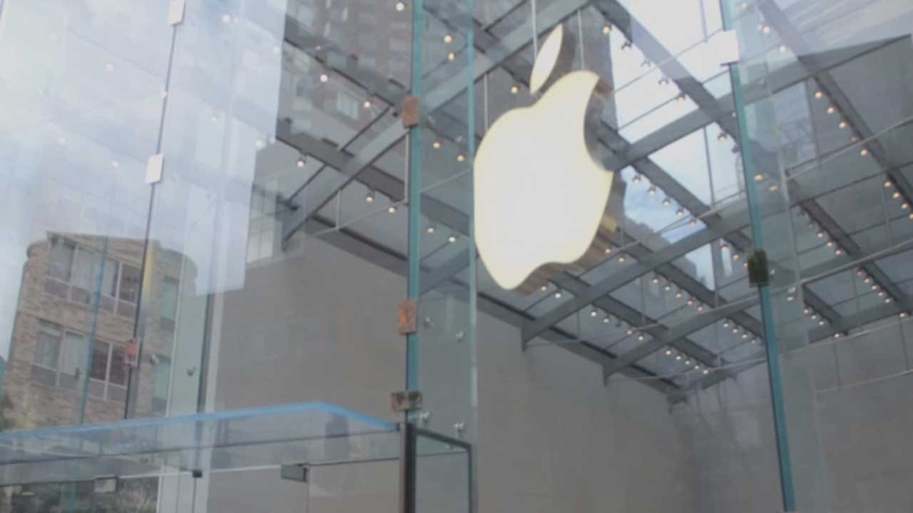Experts Predict New iPhone's Features